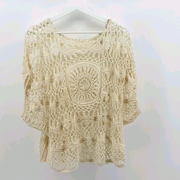 Forever 21 Tops - FOREVER 21 CROCHET TOP